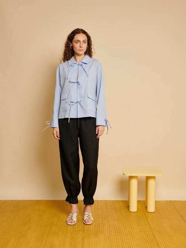 <b> Ghospell </b>Freja Tie Shirt