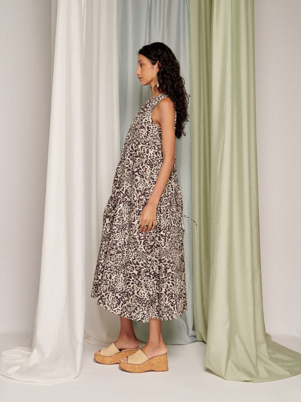 <b> Ghospell </b> Mattie Midi Dress