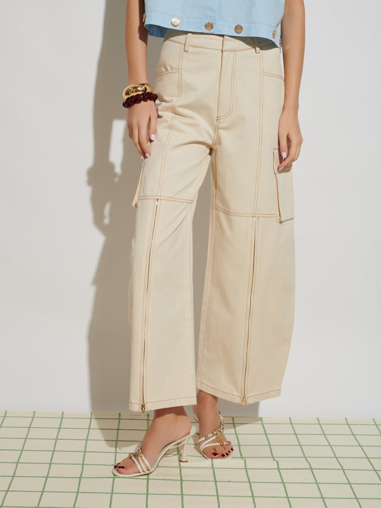 <b> < b> Asma Cargo Trousers