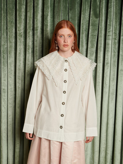 Motion Collar Blouse Pearled White / Z