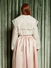 Motion Collar Blouse Pearled White / Z