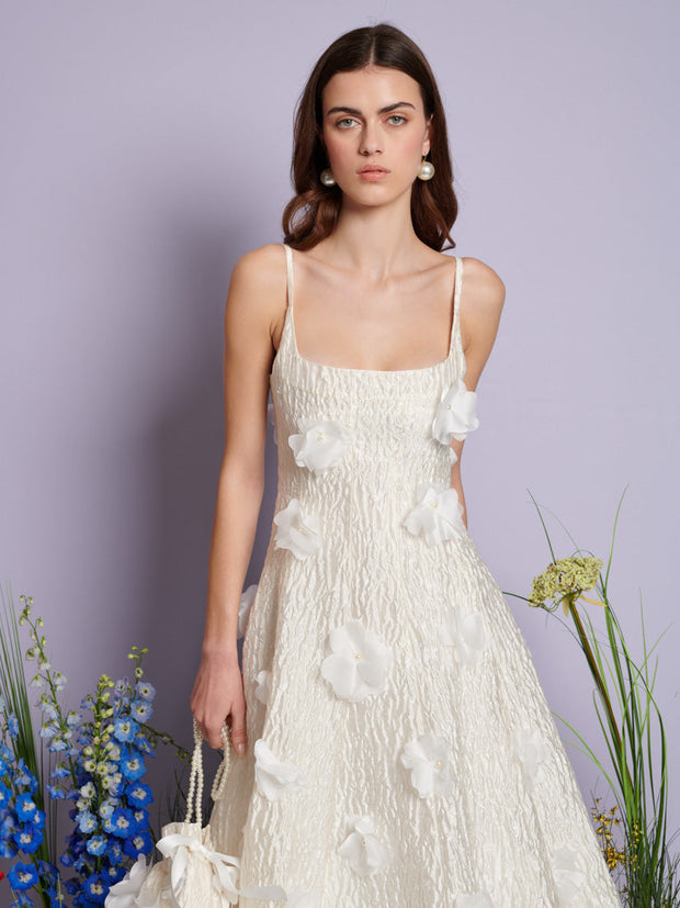 Petunia Bloom Maxi dress Pearled White / Z