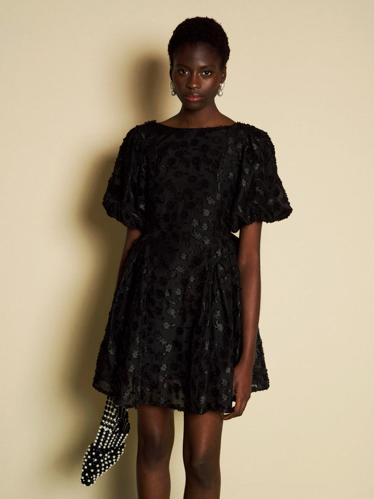 <b> < b> Heather Floral Mini Dress