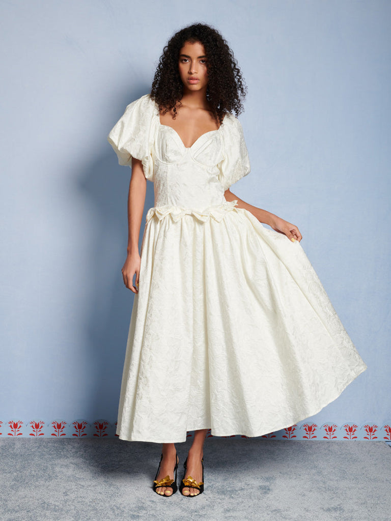 <b> < b> Mora Bow Maxi Dress
