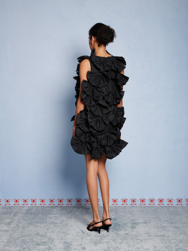 sister jane bloom bow mini dress Bright and sweet as its namesake bloom,the Daffodil Collar Mini Dress is  framed by a layered collar and delicate ruffle trim. An embellished bow  rests at the neckline like a finishing brushstroke