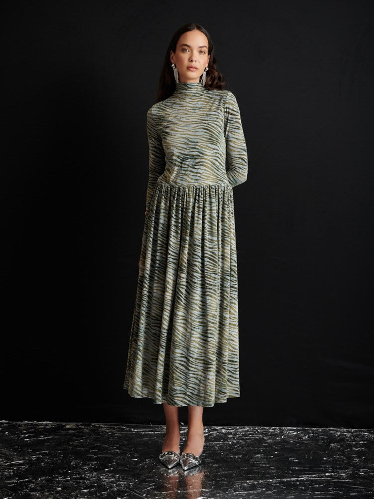 <b> < b> Bria Zebra Midi Dress