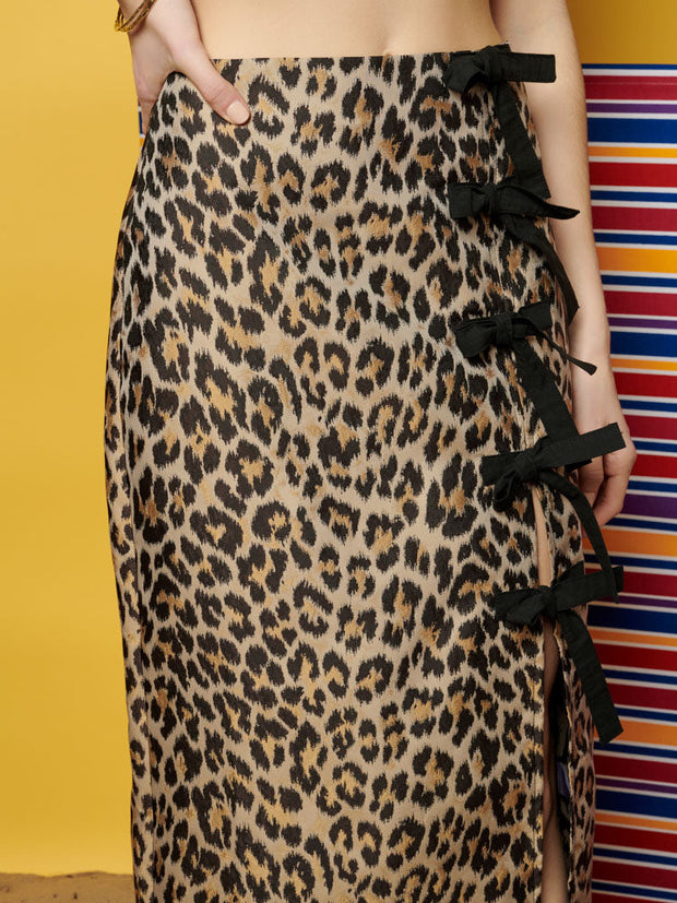 <b> Ghospell </b> Patty Leopard Midi Skirt
