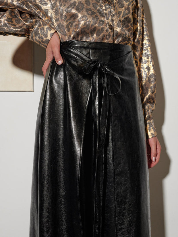 <b> Ghospell </b> Louise Midi Skirt