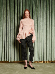 <b>DREAM</b> Poise Asymmetric Top