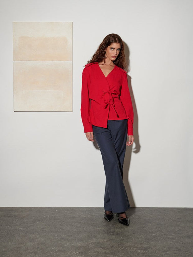 <b> Ghospell </b> Julie Wrap Top