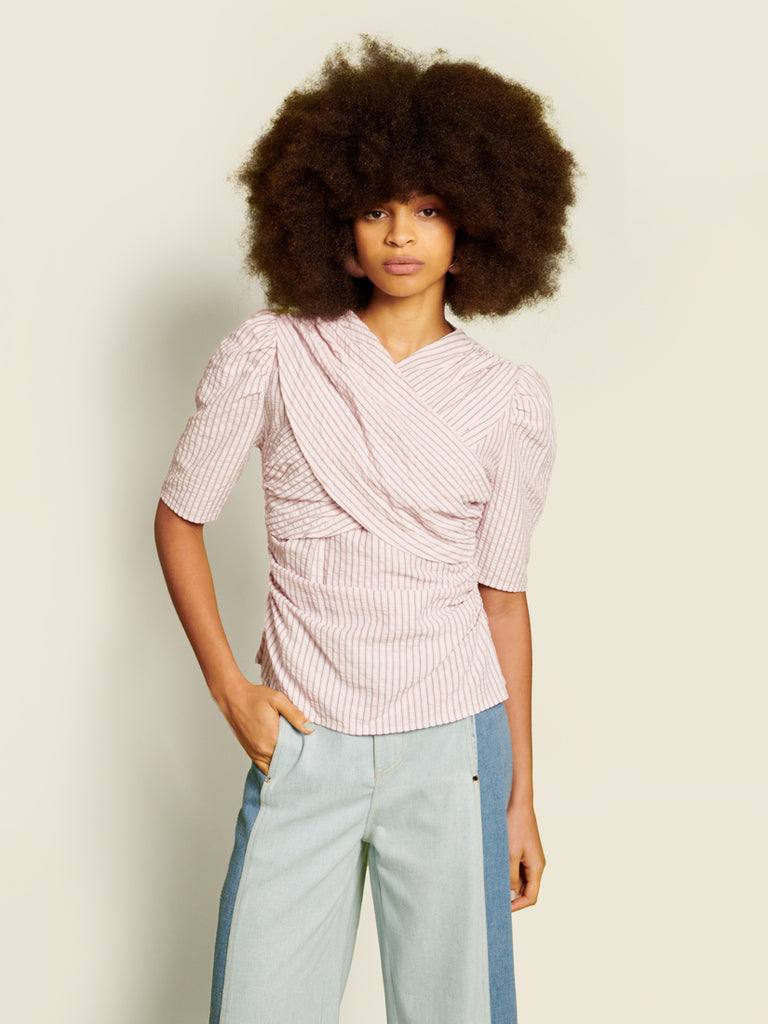 <b> < b> Ingie Stripe Top